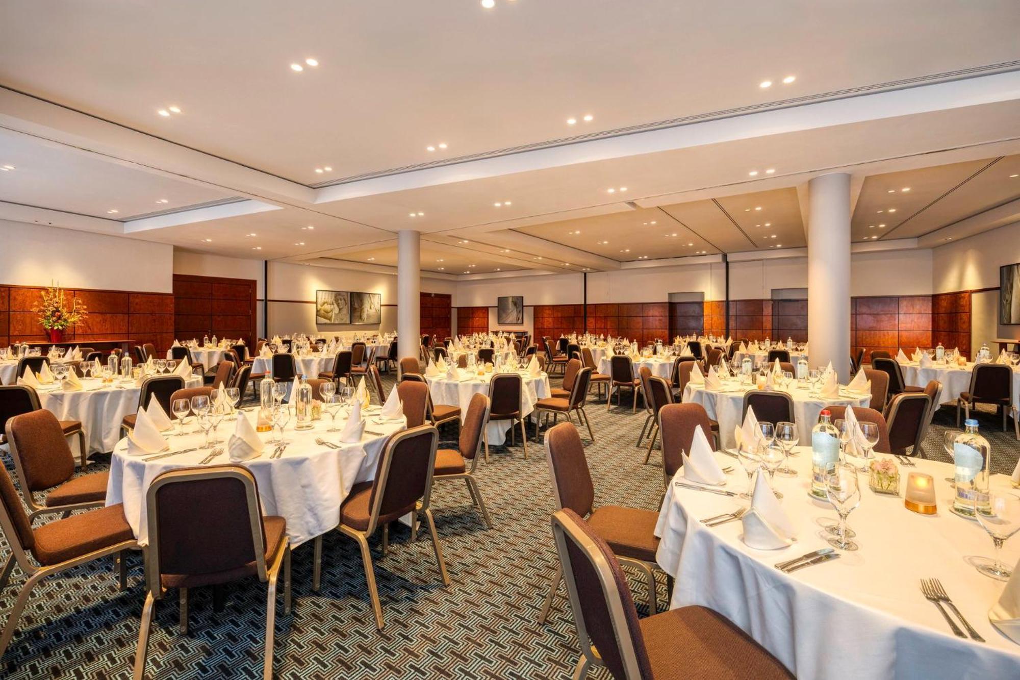 Crowne Plaza Hotel Brugge By Ihg Екстериор снимка