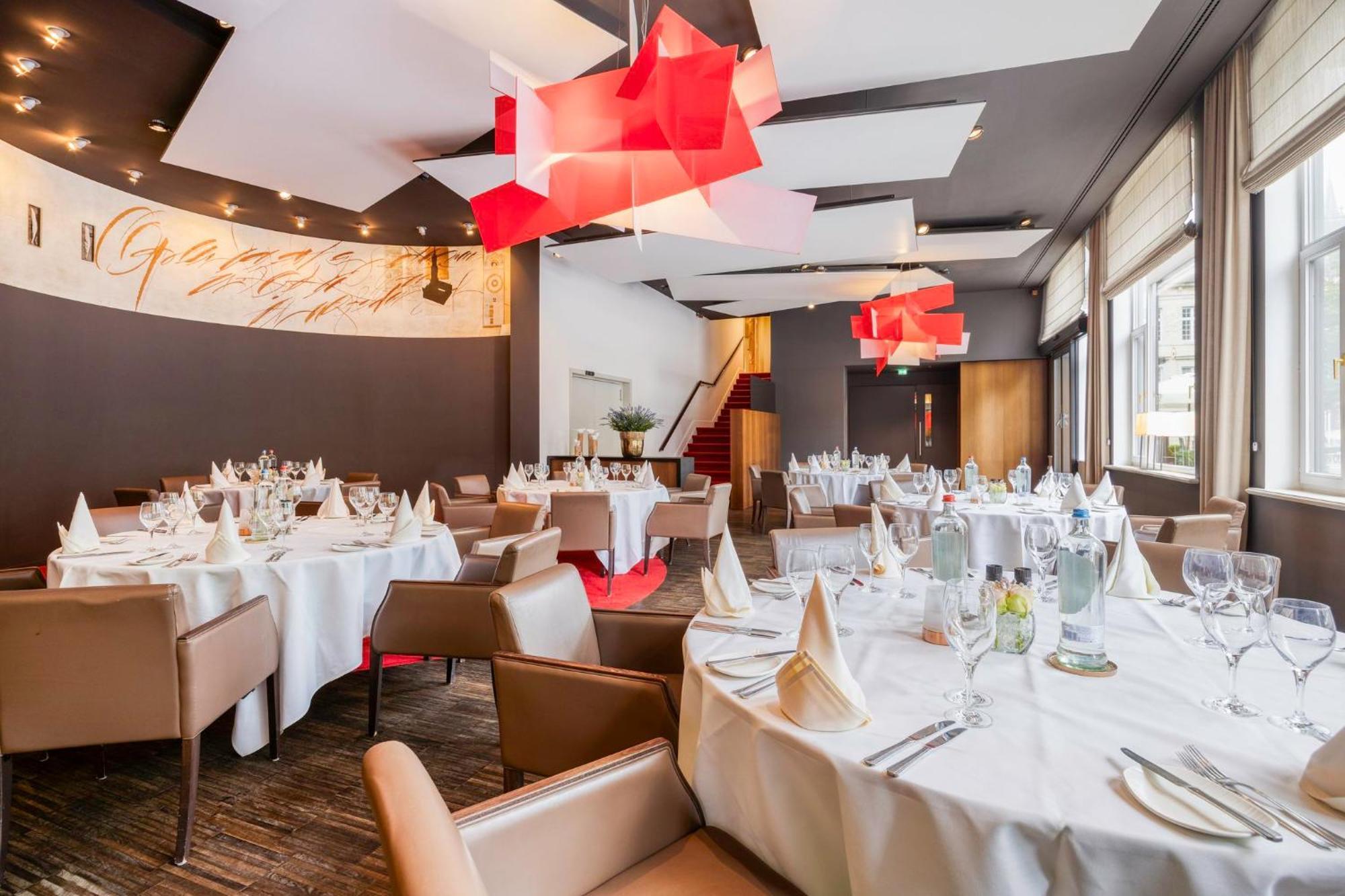 Crowne Plaza Hotel Brugge By Ihg Екстериор снимка